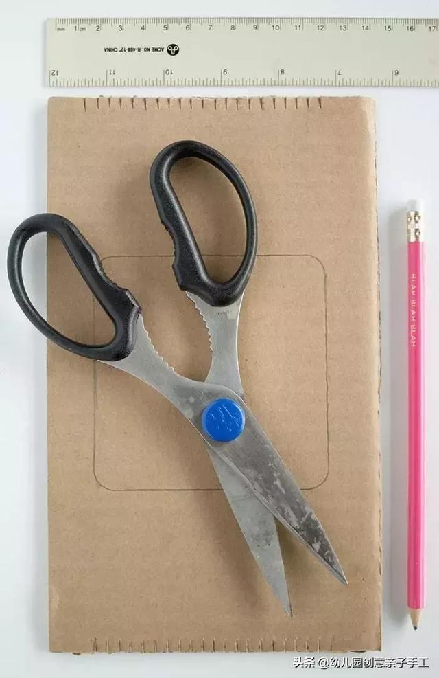 创意书签制作方法，阅读书签制作（毛线创意手工-杯垫、书签和挂饰）