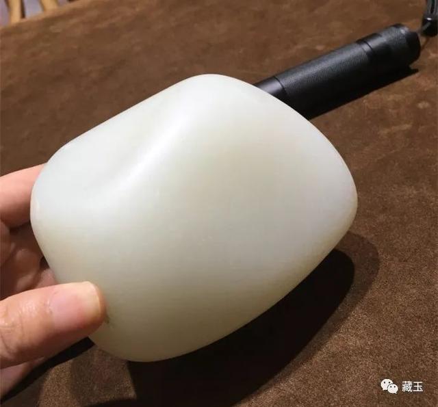 和田玉青玉只要几十块钱是真的吗，和田玉青玉大概多少钱（关于和田玉的一些基础知识普及）