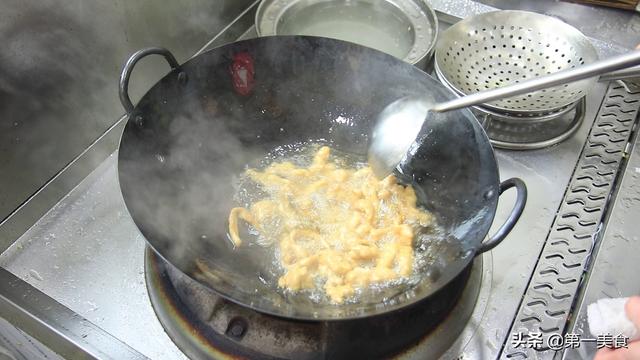 鸡胸肉怎么炒好吃又嫩，鸡胸肉怎样做好吃（饭店大厨告诉你怎么炒）