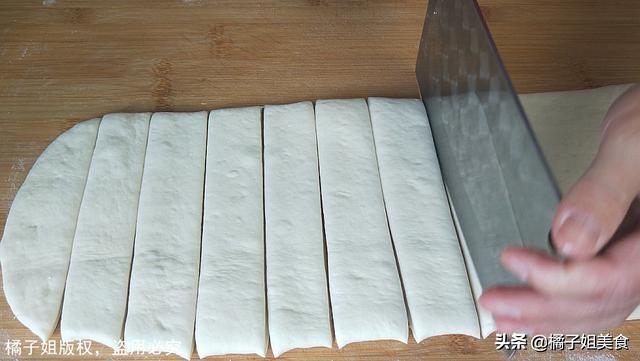 圖片[4]-【迷你小油條】做法步驟圖 一頓20個不夠吃 全家人都喜歡-起舞食譜網(wǎng)