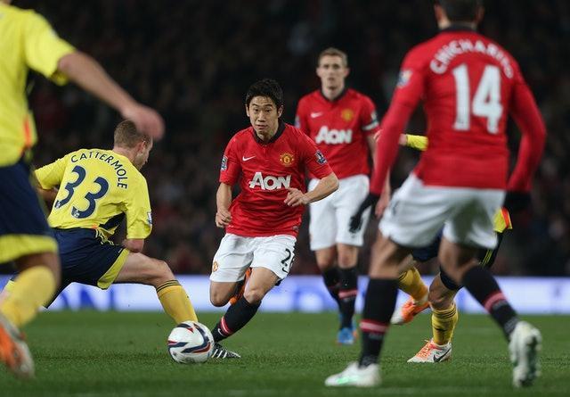 本田圭佑和香川真司，日本足球明星（英超上演帽子戏法的亚洲第一人,折翼的凤凰香川真司,未来何去何从）