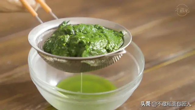 怎样自制手工米粉皮，家庭自制米粉皮的做法（宝石绿外皮原来这样做）