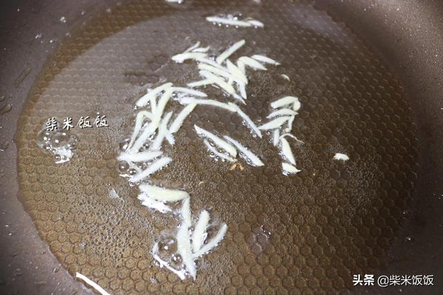 家常鸡蛋炒黄瓜做法大全，黄瓜清脆不出水