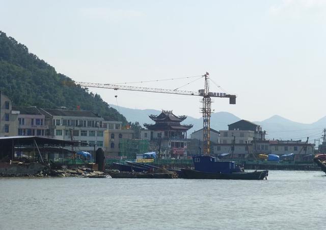 苍南县属于哪个市，苍南县是哪个市（评新成立的县级市浙江省温州市龙港市）