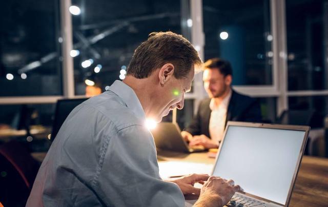 华子是什么意思，来根华子是什么梗（能不能从一个男人的外表）