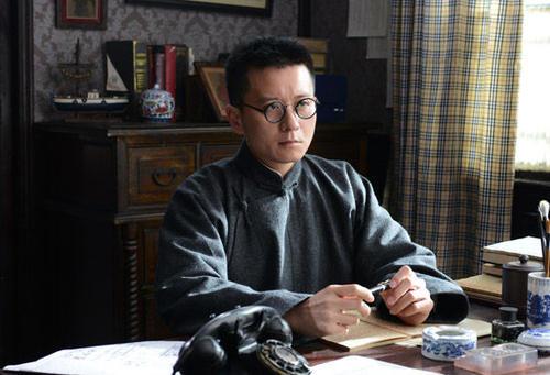 博古同志的简介，博古同志的一生（24岁成为我党最高领导人）