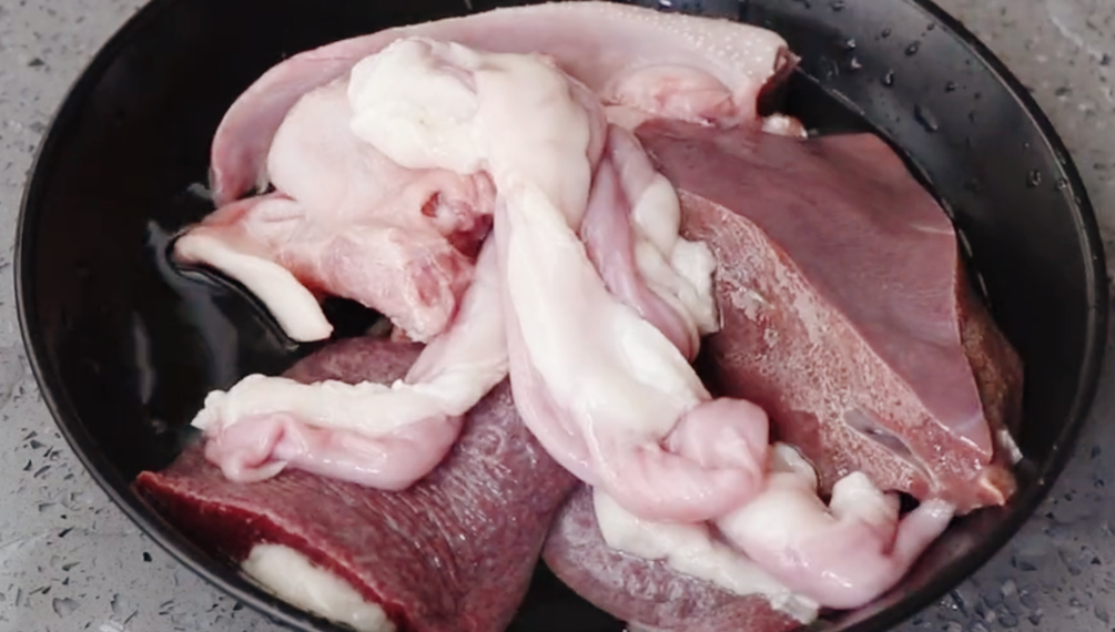 图片[2]-【火爆猪杂】做法步骤图 下酒又下饭 太解馋了-起舞食谱网