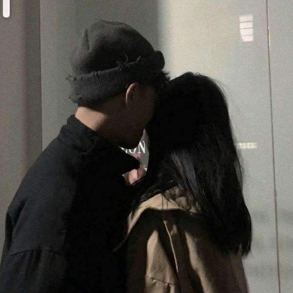 唯美意境情侣头像微信，唯美意境情侣头像（“总会有人陪你在慌乱无序的生活中同步前行”）