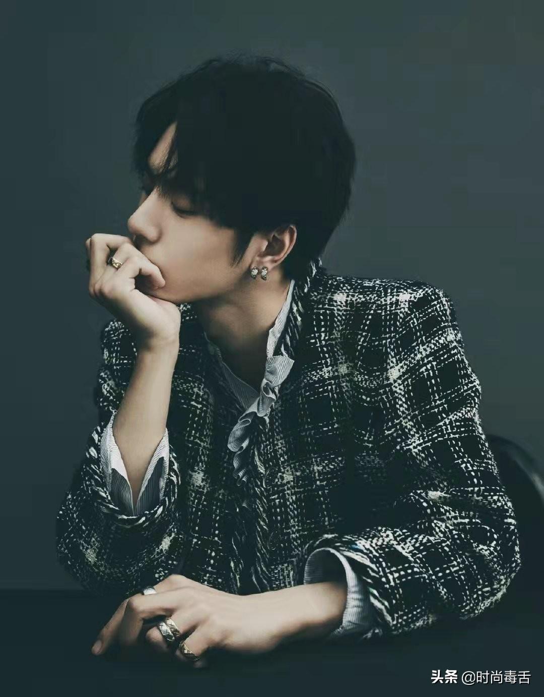 香奈儿有男装吗，香奈儿有男装吗?商标是什么样的（男生穿CHANEL居然这么好看）