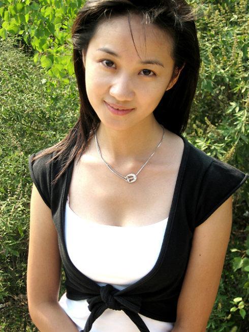 演员张桐的个人资料，张桐个人资料（张桐个人资料简介(身高/生日/年龄)关思婷）