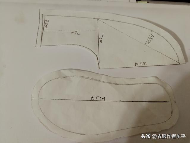 如何制作手工娃娃的袜子，裁衣服剩余的零碎布头不要扔