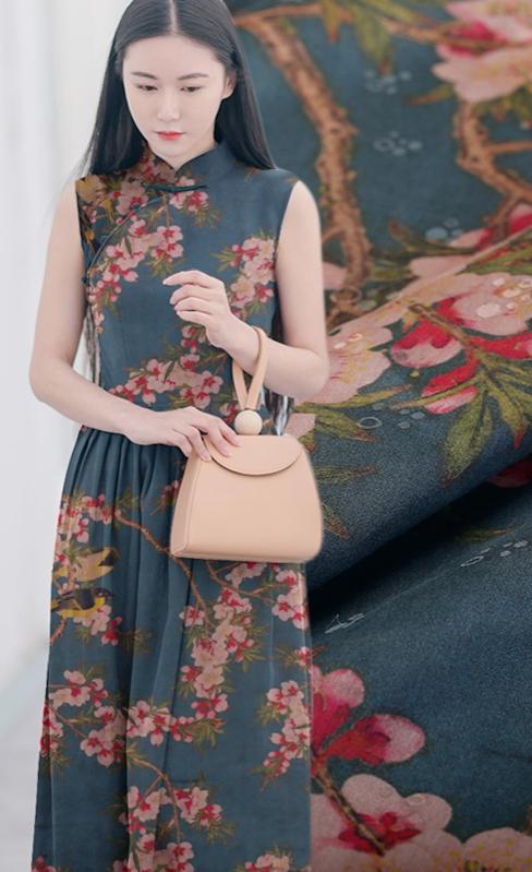 香云纱是什么面料，香云纱布料多少钱一米（什么叫皮子香云纱、花罗香云纱和桑波缎香云纱）