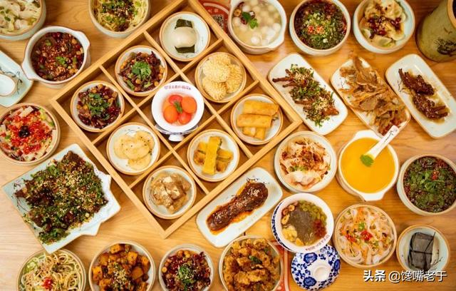 精制食盐和海盐的区别是什么，精制盐和精制食用盐有什么区别（搞懂了再吃有助于健康）