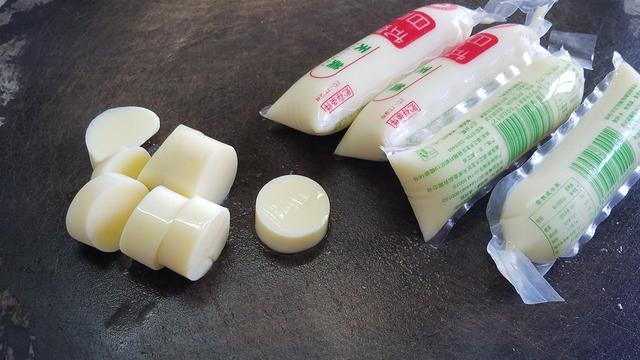 豆腐炖鱼的做法，豆腐炖鱼最简单的做法（豆腐炖鱼这样做）