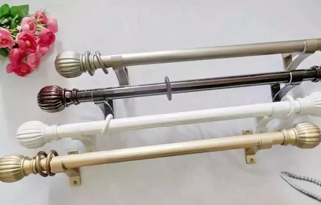 窗帘盒用轨道的好还是罗马杆的好，有窗帘盒的窗帘装罗马杆还是轨道（看两者的优劣势自然会明白）