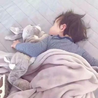 萌娃情侣头像一对可爱，萌娃情头（微信萌娃情侣头像一左一右）