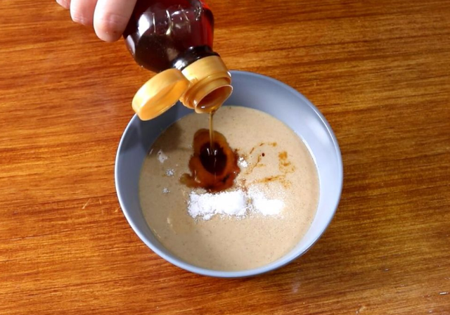 麻汁凉面的麻汁怎么调，凉面条麻汁怎么调（稀释芝麻酱）