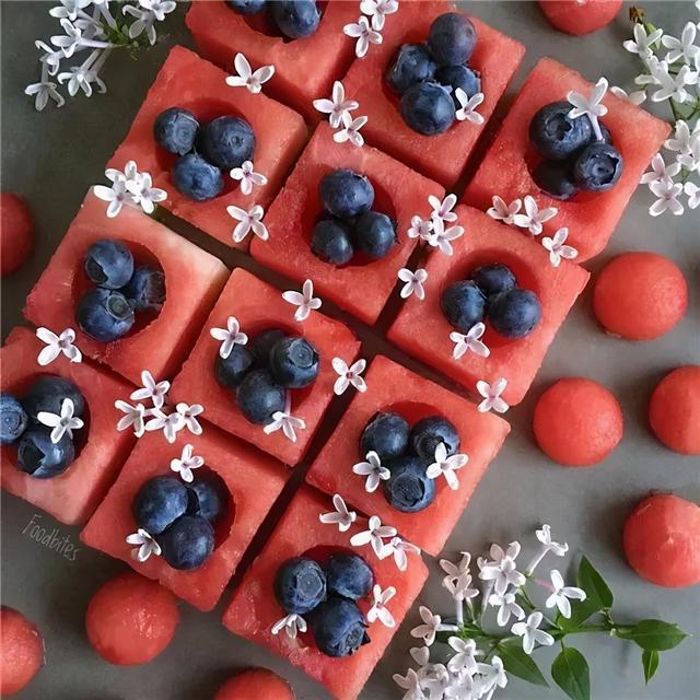 10种创意水果拼盘图片 一等奖(这些水果拼盘造型可爱)