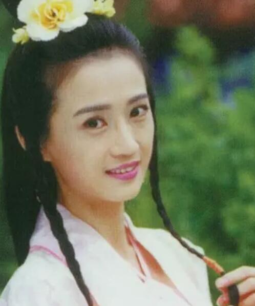 绝代双骄小仙女是谁演，新绝代双骄小仙女扮演者（20年前的《绝代双骄》才叫美女如云）