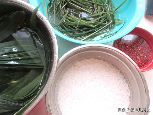 三角粽怎么包慢动作，三角粽怎么包慢动作图解（三角粽最详细的包法）