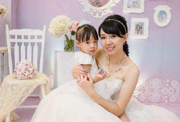 可怜的卓依婷：比肩邓丽君却莫名被去世，高调复出还无辜成冒牌货