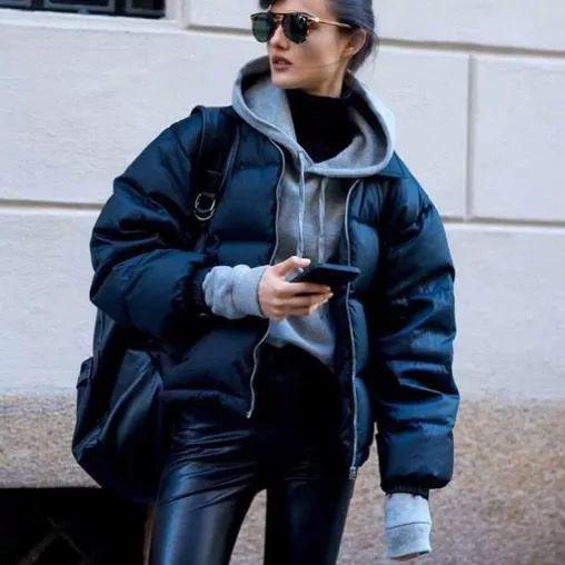 冬天穿卫衣怎么搭配，冬天穿卫衣搭配什么发型（1件卫衣=冬季10种搭配）