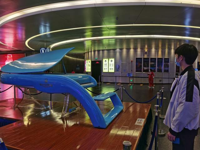 广州塔免费能登几层，广州塔在广州哪里（快速又经济的好办法）