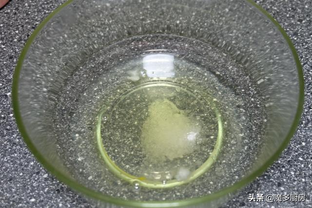 最简单的双皮奶制作方法，超级简单的自制双皮奶（改良做法太简单）