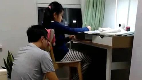 天真反义词，网友忍不住笑了（天真的反义词是什么）