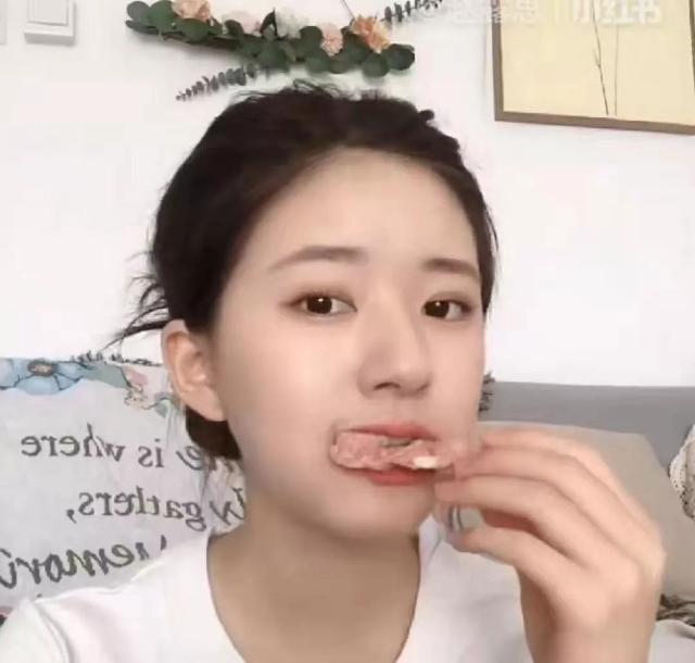 7款女明星爱吃的解馋零食，好吃低卡，怪不得她们都吃不胖