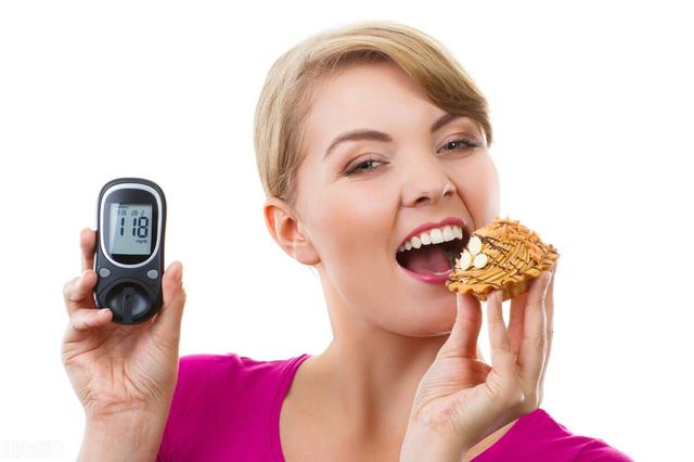 低血糖人千万不能吃七大食物，低血糖不能吃的食物和水果（糖尿病朋友要学会“管住嘴”）