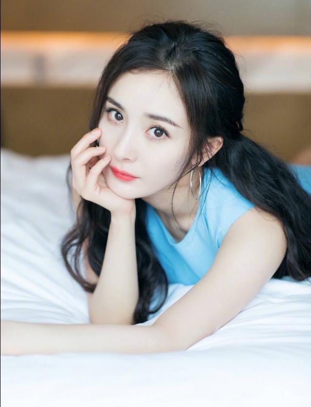 杨幂，微信头像，杨幂（适合壁纸或头像的一组）