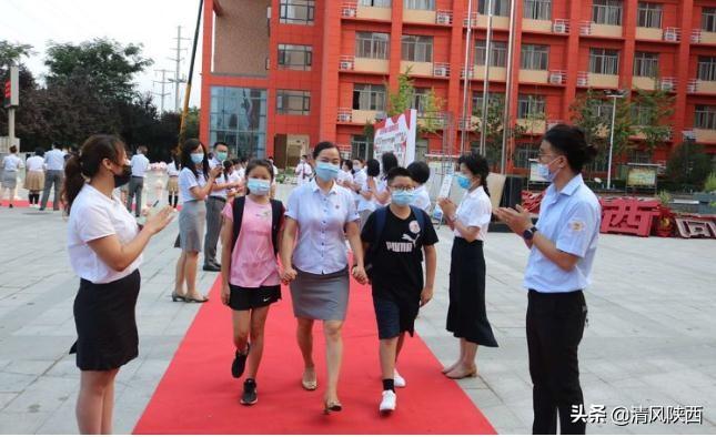 西安高新三中(西安高新三中初中升学率)