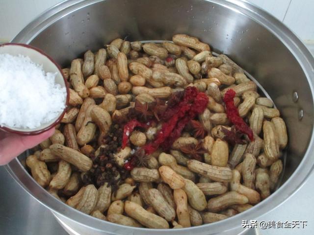 红白萝卜卤花生米怎么做，花生米青萝卜红萝卜腌制方法（自己动手做起来吧）