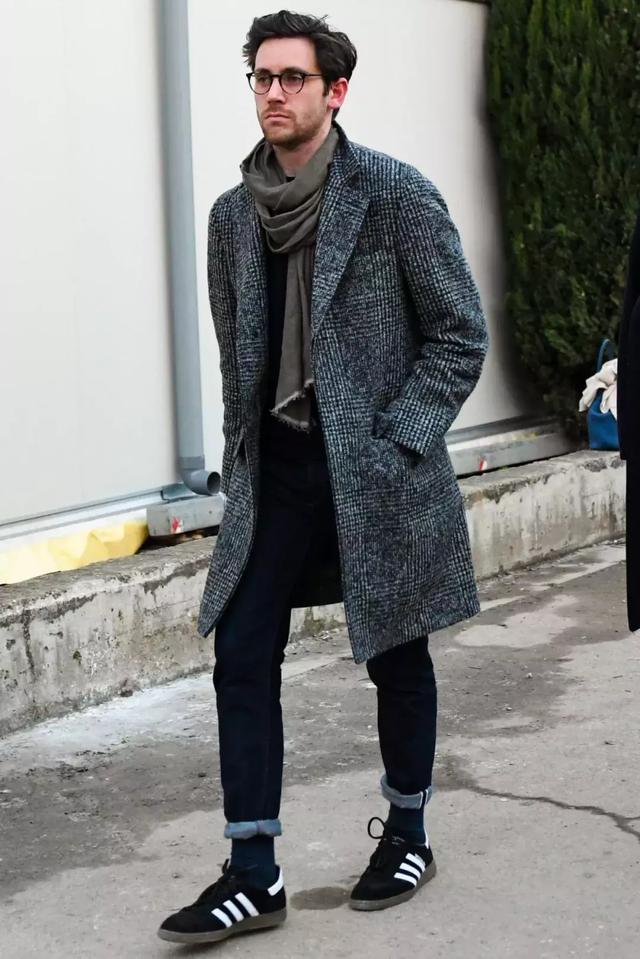 什么叫生胶鞋底，什么叫生胶鞋底胶（只要是钟情复古的）