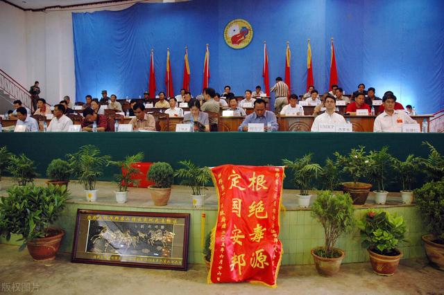 缅甸说什么语言，缅甸北部为什么说中国话（缅甸的中文教育现状如何）