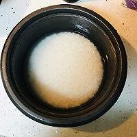 手抓羊肉饭的做法，手抓羊肉饭各种做法（电饭煲就能做的手抓羊肉饭）