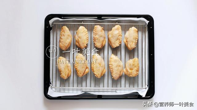 电饭煲和微波炉煮饭哪个更好，微波炉和电饭煲哪个更省电（微波炉、烤箱、蒸箱三合一）