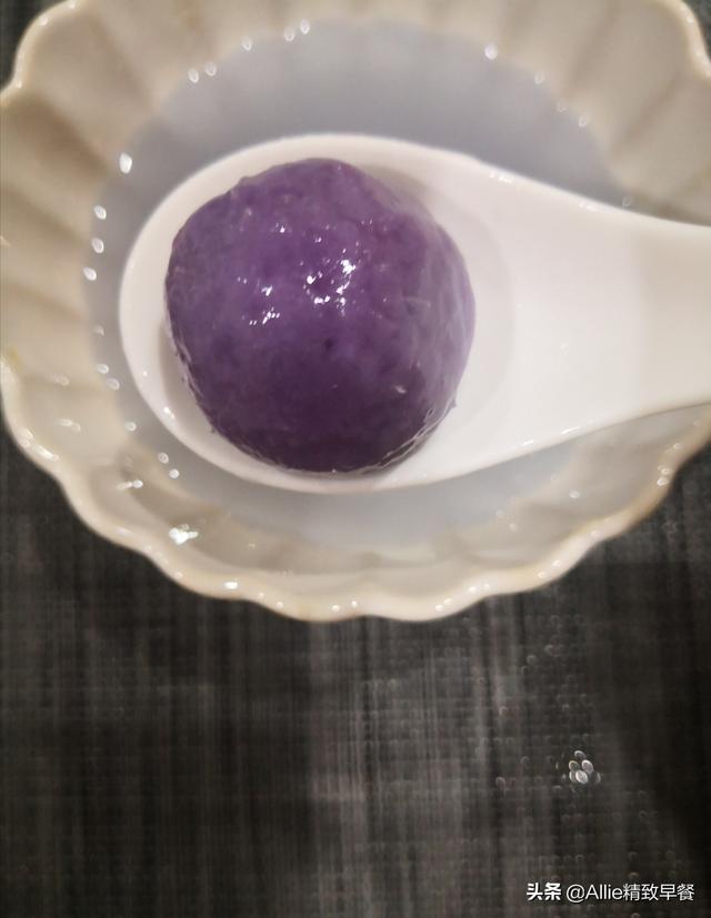 三色汤圆的家常做法，营养早餐第221期