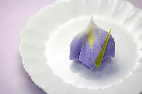 日本和果子的制作方法，日本食玩果子制作视频（日本匠人做出这么美的“和果子”）