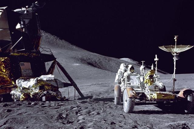 世界第一个登月火箭，为何50年前能登月