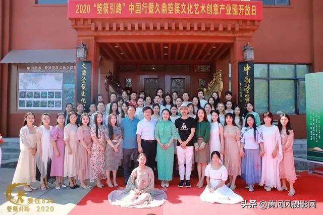 给感动人物刘兰芝的颁奖词，刘兰芝当选感动中国（2020爱在8·26）