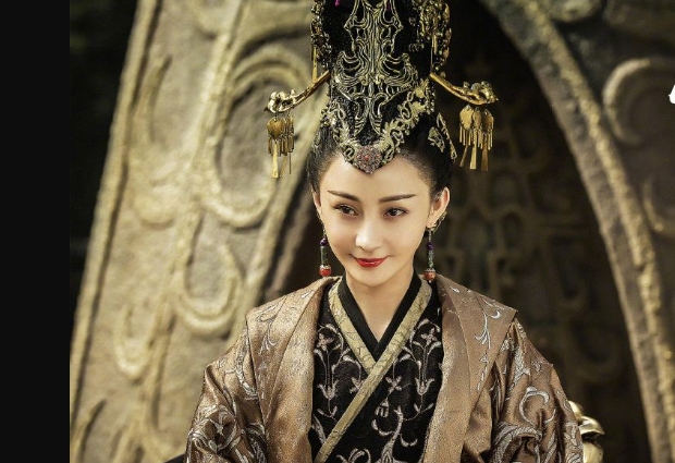 姚笛拍的电视剧，姚笛李现演什么电视剧（网剧出演女N号）