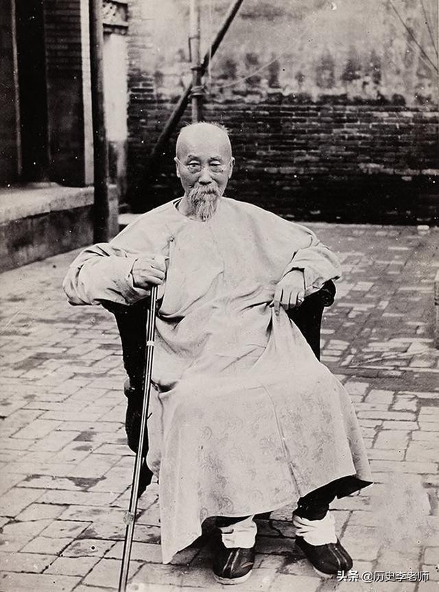 李鸿章简介，曾国藩这种烂人老是有人吹捧（俄国总理大臣：我孤陋寡闻了）