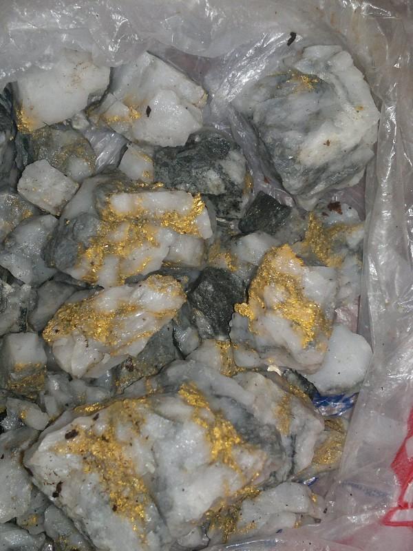 纯铜多少钱一克，有谁知道目前市场上铜的价格是多少钱一克么？是问多少钱一克（说说金矿的那些事<一>）