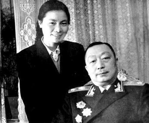 聂荣臻的子女，抗战时期聂荣臻将军收养的2个孤儿（却靠科研成就成为中国首位女中将）