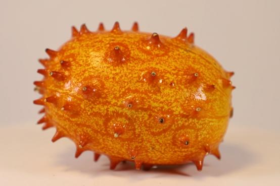 火参果怎么吃好吃，火参果怎么吃什么味道（爆红灭霸果<火参果>）