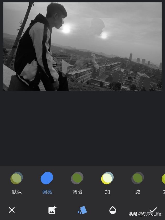 如何让照片出现重影，怎么让照片重影（Snapseed入门教程04-《双重曝光的使用》）