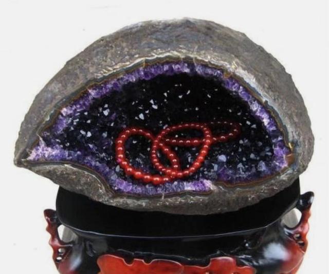 怎么样给水晶消磁最好，水晶消磁的7种方法<大全>