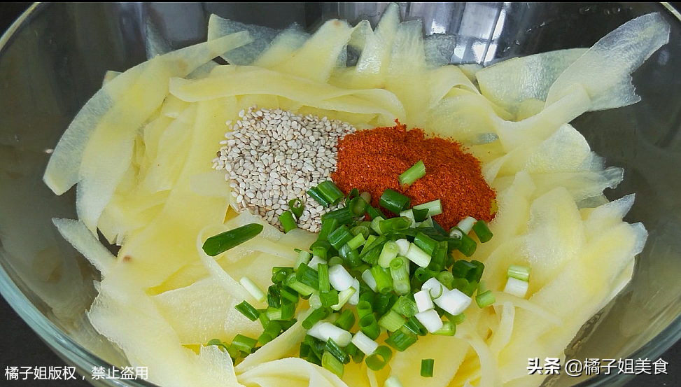图片[5]-【凉拌土豆片】做法步骤图 香辣美味 3分钟就能上桌-起舞食谱网
